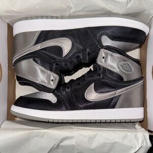 New Jordan 1 Retro High OG Satin Shadow(PS). Sz.3Y/4.5W. Original box